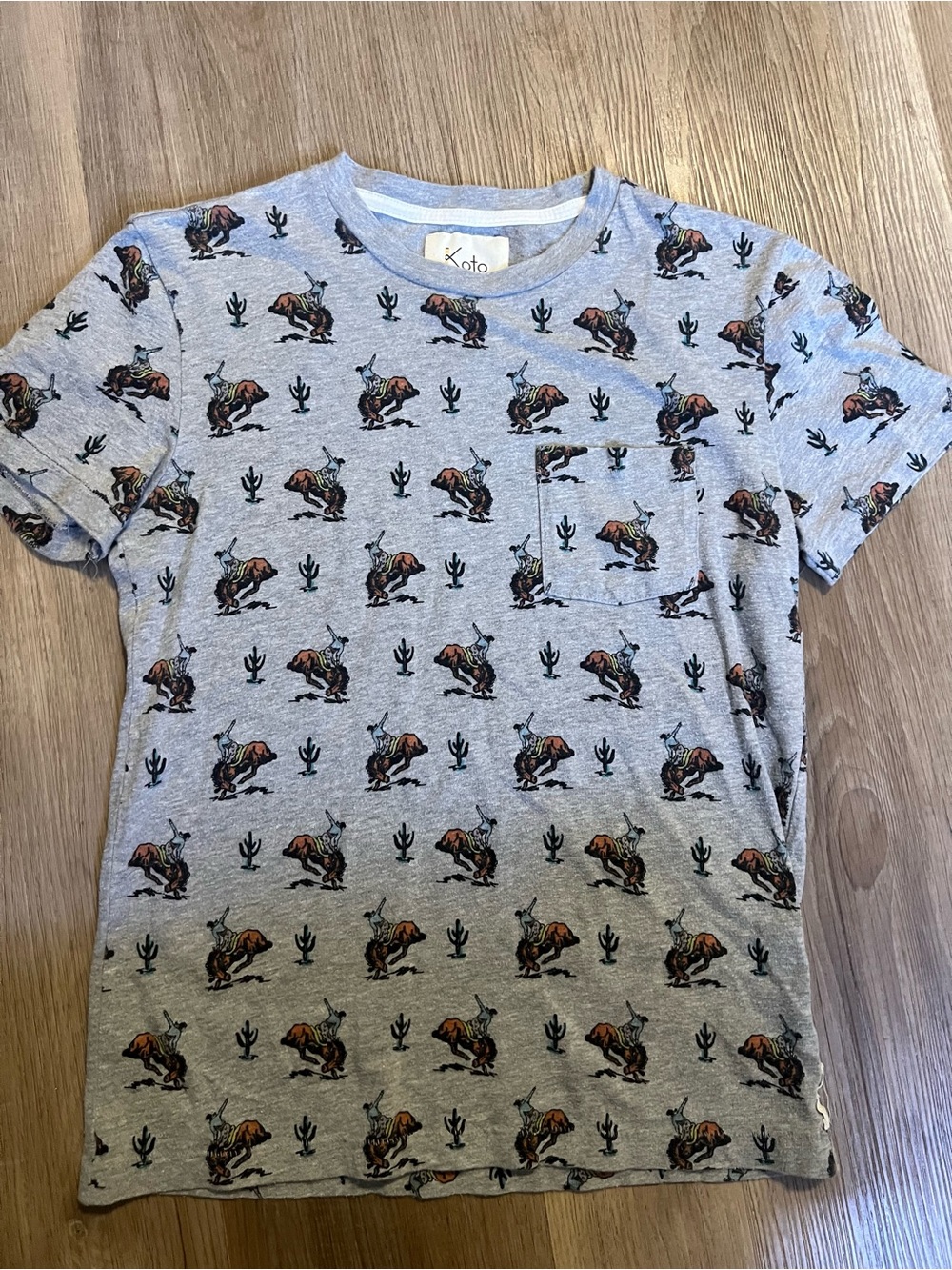 Koto by Urban Outfitters rodeo print t-shirt with pocket sz small